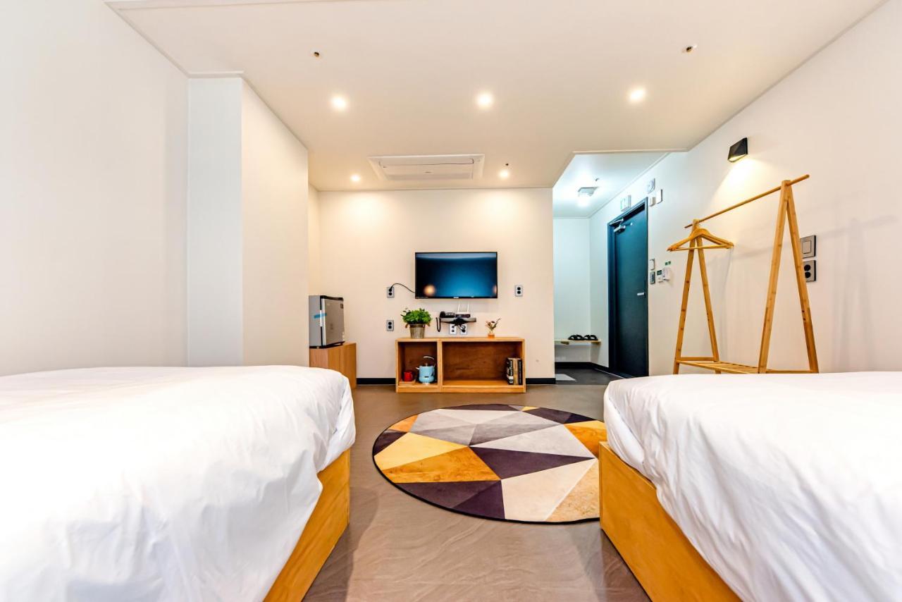 The Jade Hotel 済州市 エクステリア 写真